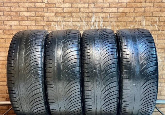 Michelin Pilot Alpin PA4 235/50 R17