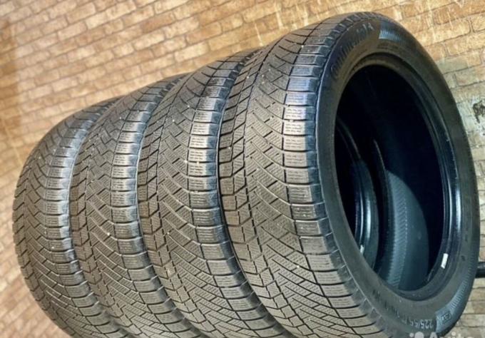 Continental ContiVikingContact 6 225/55 R18