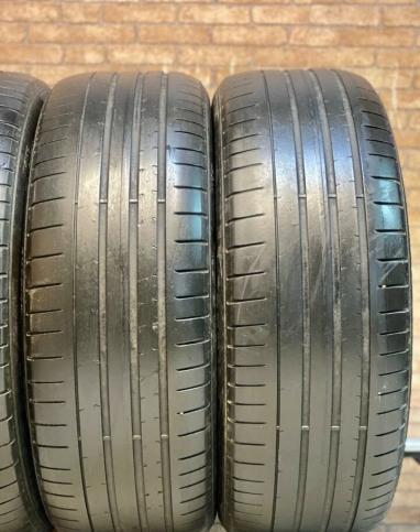 Pirelli P Zero PZ4 235/55 R18