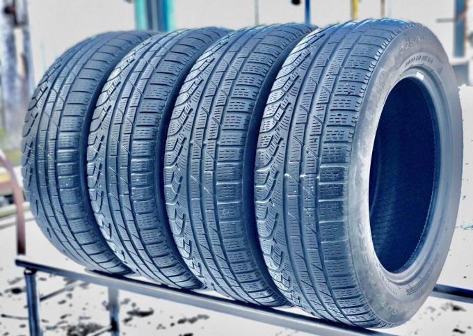 Pirelli Winter Sottozero 210 Serie II 225/60 R17