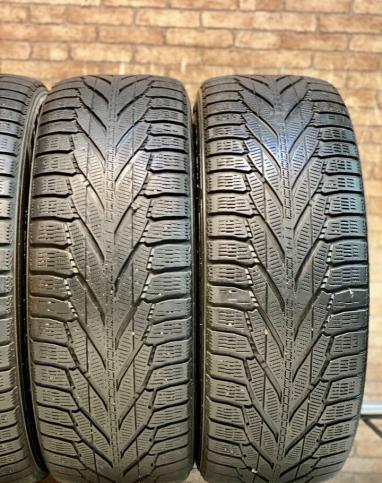 Nokian Tyres Hakkapeliitta R2 SUV 225/60 R17