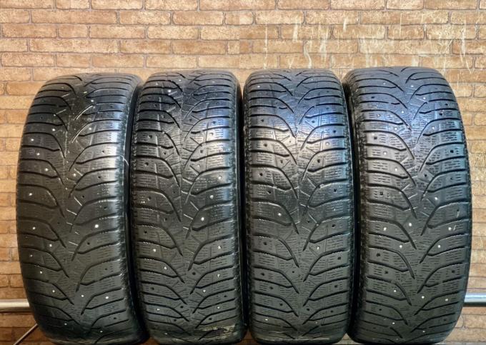 Bridgestone Blizzak Spike-02 205/55 R16