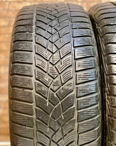 Goodyear UltraGrip Performance Gen-1 215/55 R17