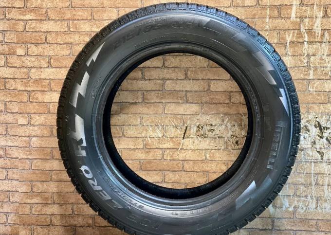 Pirelli Ice Zero FR SUV 215/65 R17