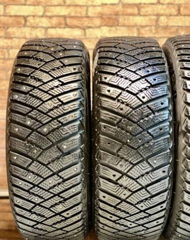 Goodyear UltraGrip Ice Arctic SUV 185/60 R15