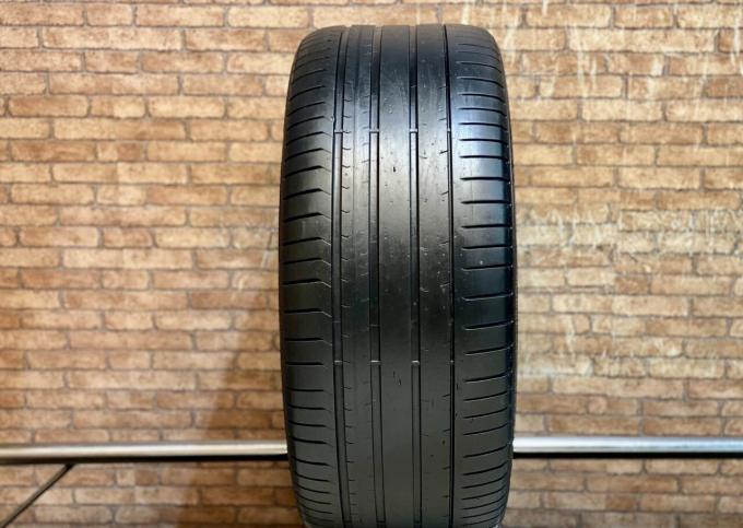 Pirelli P Zero PZ4 275/35 R21