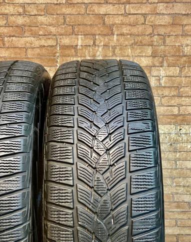 Goodyear UltraGrip Performance Gen-1 235/60 R18