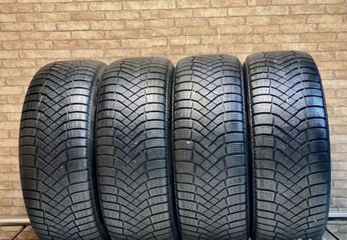 Pirelli Ice Zero FR 225/55 R17