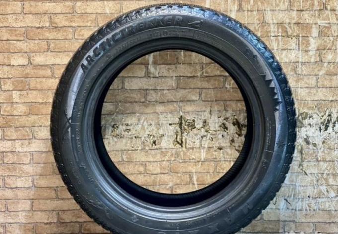 Maxxis SP02 Arctic Trekker 225/55 R17