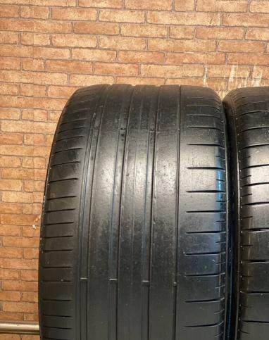 Pirelli P Zero PZ4 325/30 R21