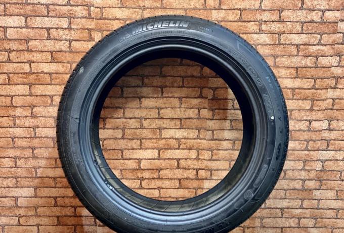 Michelin Primacy 3 275/40 R19