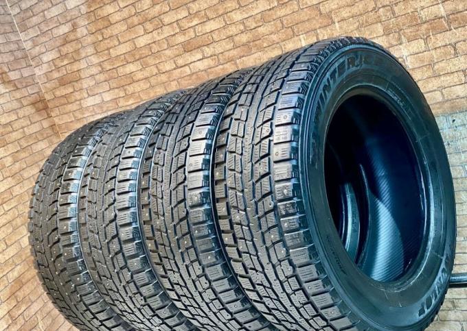 Dunlop SP Winter Ice 01 235/65 R17