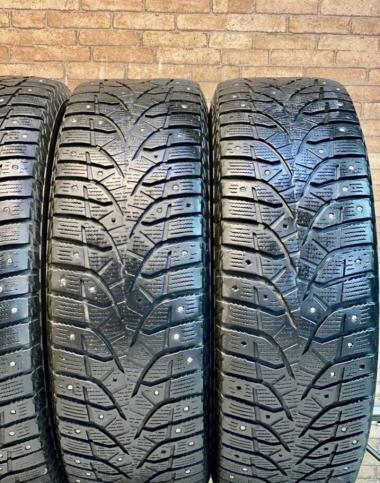 Bridgestone Blizzak Spike-02 235/65 R17