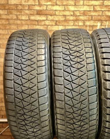 Bridgestone Blizzak DM-V2 235/60 R18 и 255/55 R18