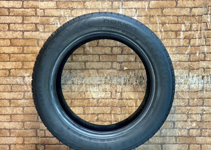 Nokian Tyres Hakkapeliitta 7 215/55 R17