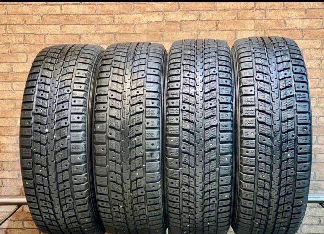 Dunlop SP Winter Ice 01 205/60 R16