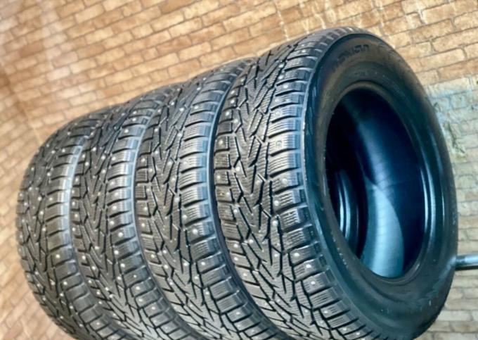 Nokian Tyres Hakkapeliitta 7 SUV 215/65 R16