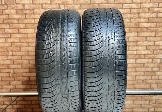 Nokian Tyres WR A4 235/55 R17