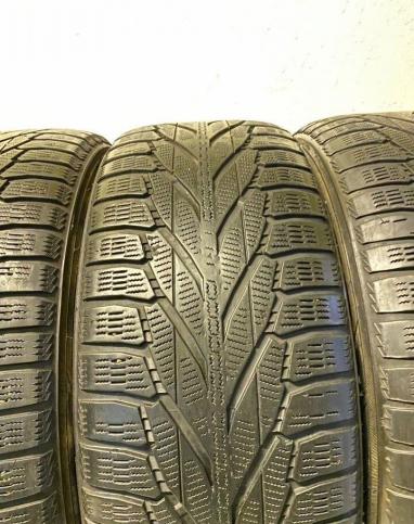 Nokian Tyres Hakkapeliitta R2 SUV 235/60 R17