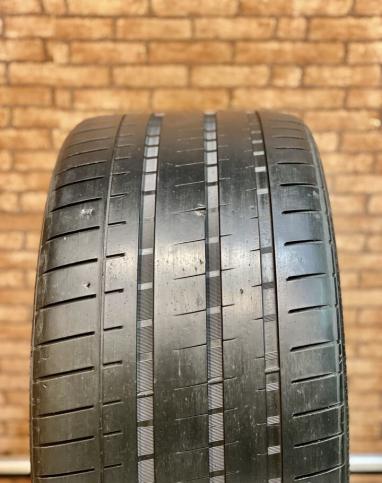 Vredestein Ultrac Vorti 275/35 R19