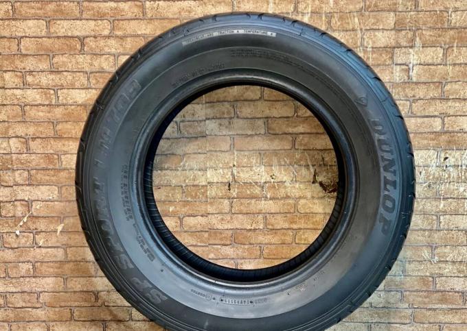 Dunlop SP Sport LM703 215/65 R16