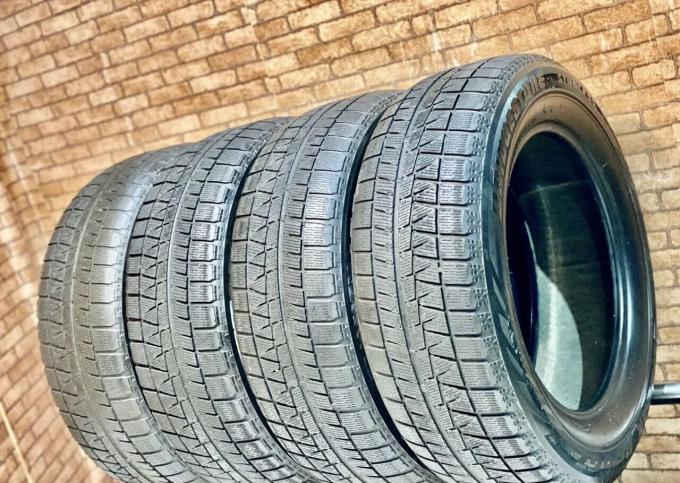 Bridgestone Blizzak Revo GZ 225/60 R17