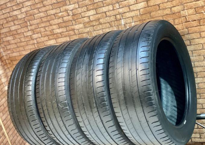 Michelin Latitude Sport 3 235/55 R19