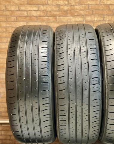 Kumho Solus SA01 KH32 215/60 R17