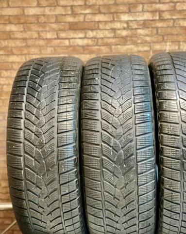 Goodyear UltraGrip Performance SUV Gen-1 235/55 R19