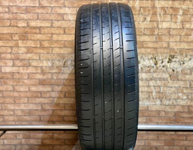 Nexen N Fera RU1 235/45 R19