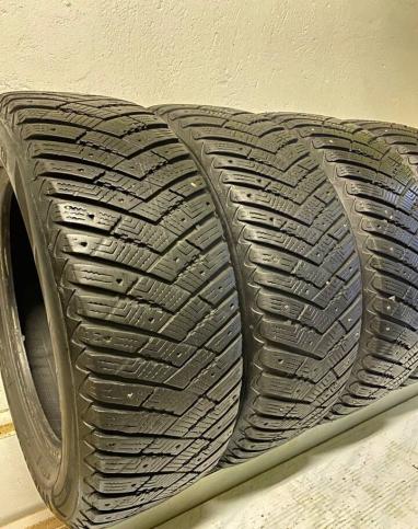 Goodyear UltraGrip Ice Arctic SUV 225/60 R17