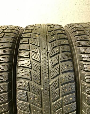 Kumho I'Zen KW22 235/65 R17