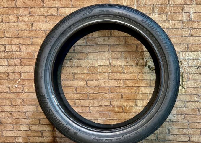 Bridgestone Turanza T005 225/40 R18