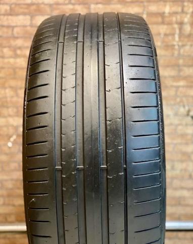 Pirelli P Zero PZ4 265/40 R20