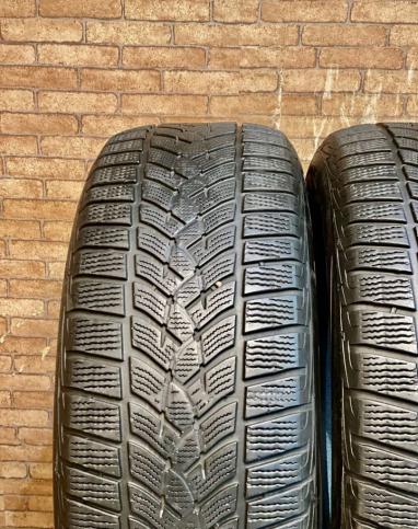 Goodyear UltraGrip Performance Gen-1 235/60 R18