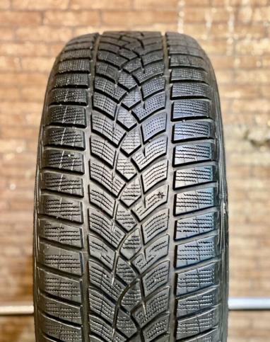 Goodyear UltraGrip Performance Gen-1 245/45 R20