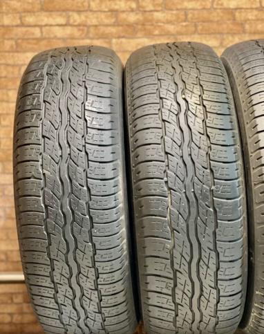 Bridgestone Dueler H/T 687 225/65 R17