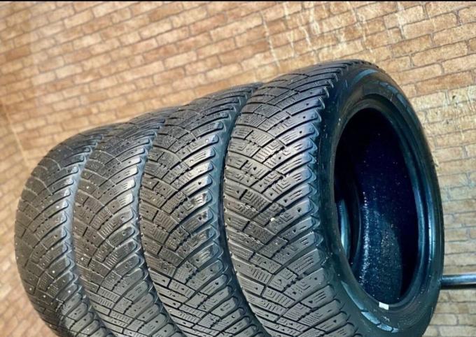 Goodyear Ultragrip Ice Arctic 205/55 R16