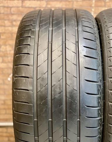 Bridgestone Turanza T005 285/35 R20