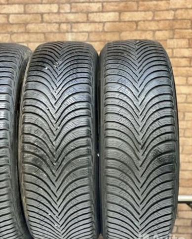 Michelin Alpin 5 215/65 R17