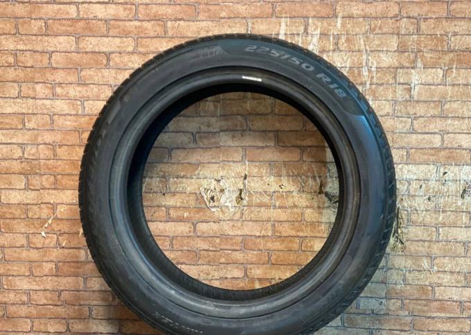 Pirelli Winter Sottozero 3 225/50 R18