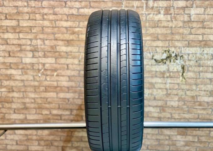 Pirelli P Zero PZ4 225/40 R19