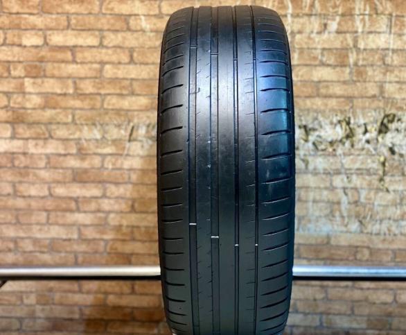 Michelin Pilot Sport 4 215/55 R17