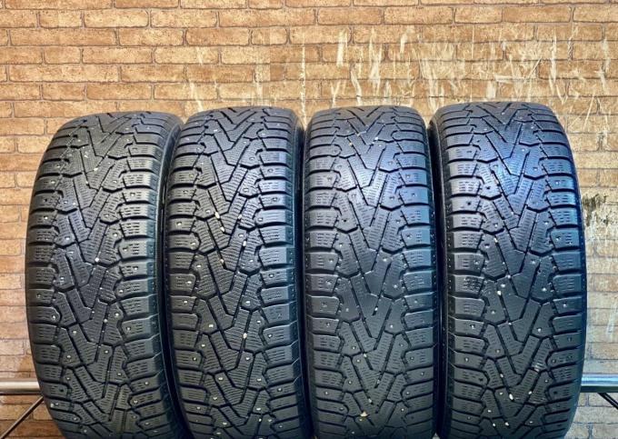 Pirelli Ice Zero 205/55 R16