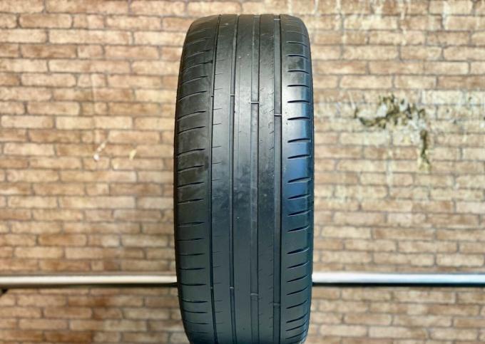 Michelin Pilot Sport 4 225/45 R18