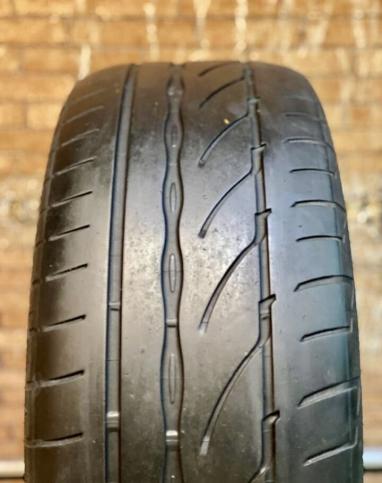 Bridgestone Potenza RE002 Adrenalin 225/50 R17