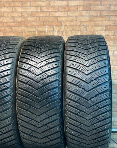 Goodyear UltraGrip Ice Arctic SUV 225/60 R17