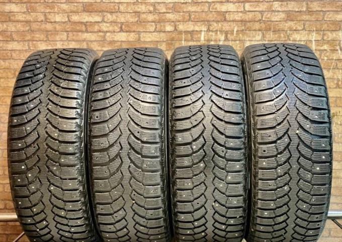 Bridgestone Blizzak Spike-01 225/60 R17