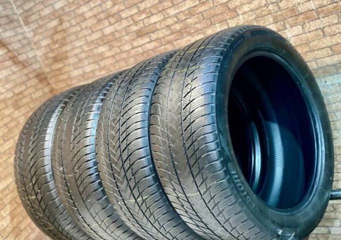 Bridgestone Blizzak LM-001 Evo 275/45 R20