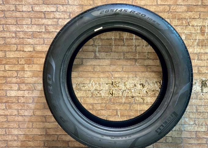 Pirelli P Zero PZ4 285/45 R20